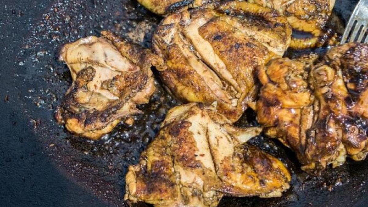 pulpe-de-pui-la-cuptor-cu-prune---nu-ati-gatit-niciodata-acest-fel-delicios-de-mancare_36881600