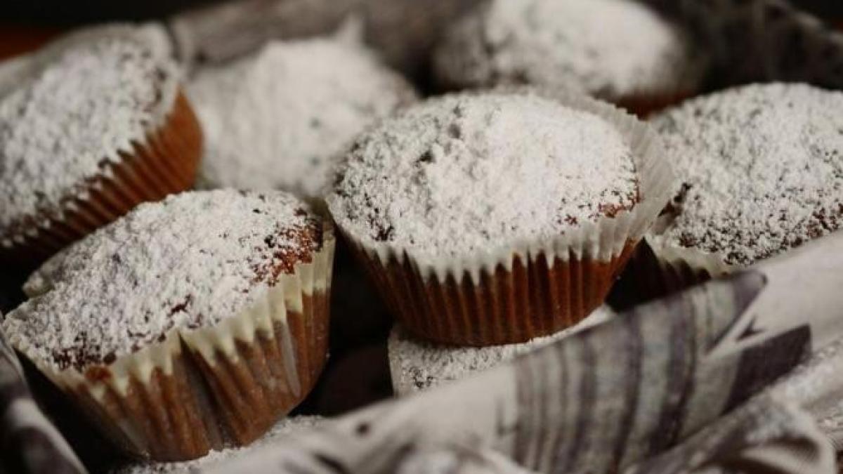 cele-mai-delicioase-briose-cu-ciocolata-sunt-gata-in-5-minute---reteta-simpla_26541900