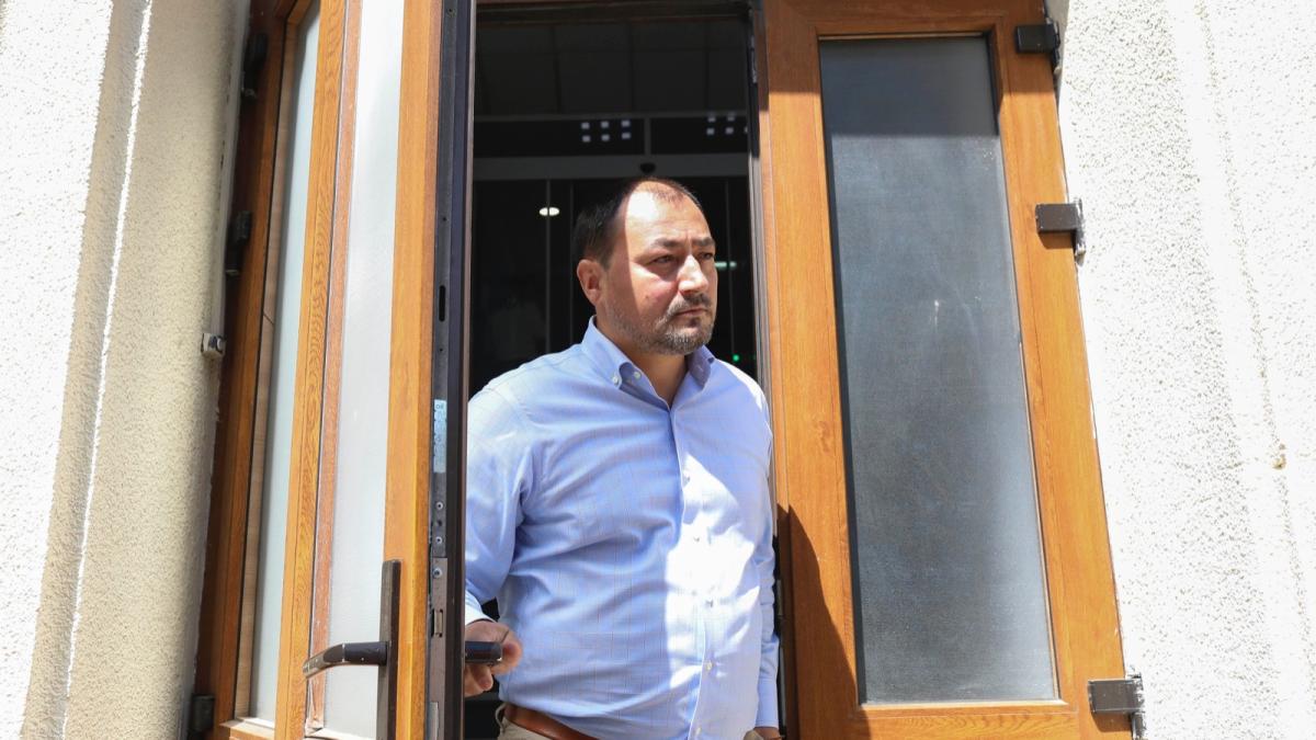 mirel-palada-si-a-luat-lemne_56365200