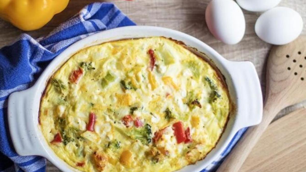 placinta-rustica-cu-cartofi--branza-si-sunca---se-prepara-in-5-minute-si-este-super-satioasa_82708900