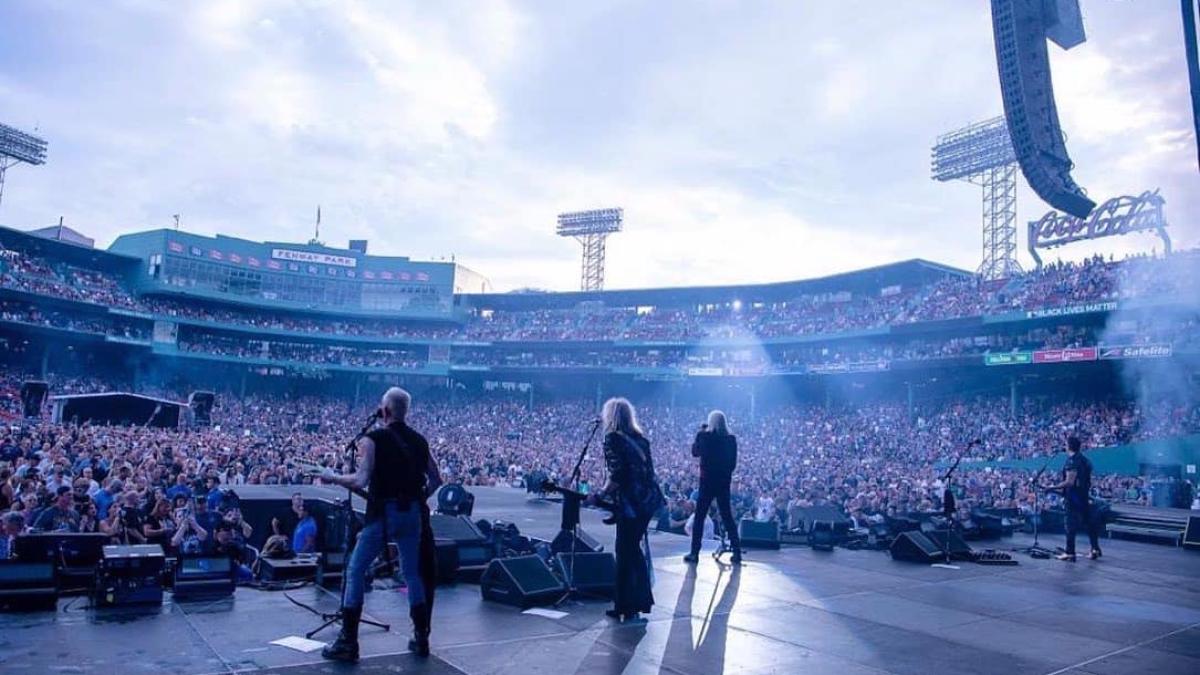 def-leppards_59923200