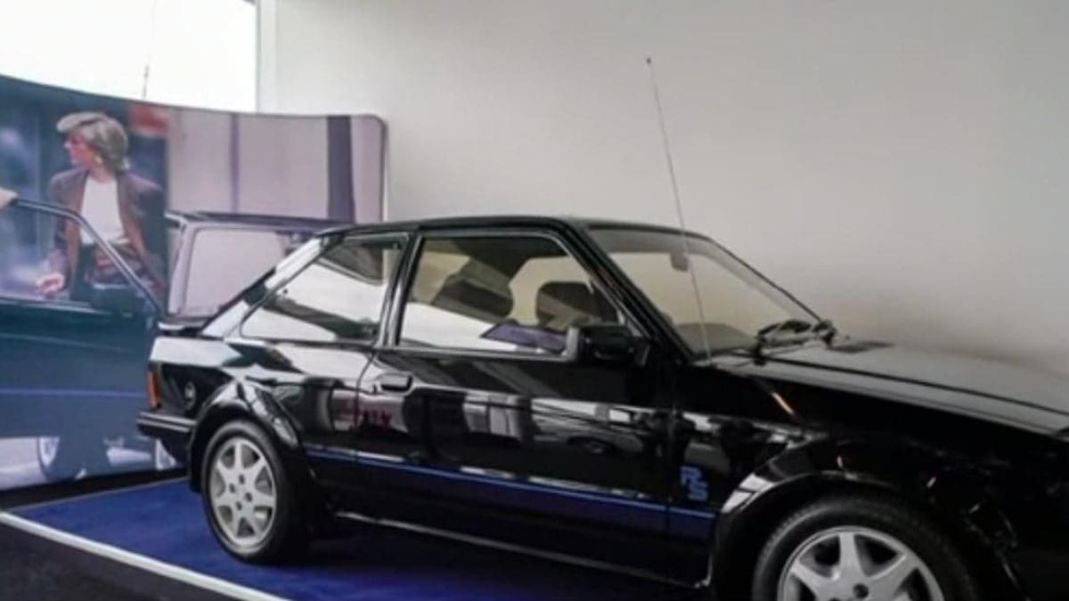 masina-printesa-diana-cu-cat-a-fost-vanduta_69741400