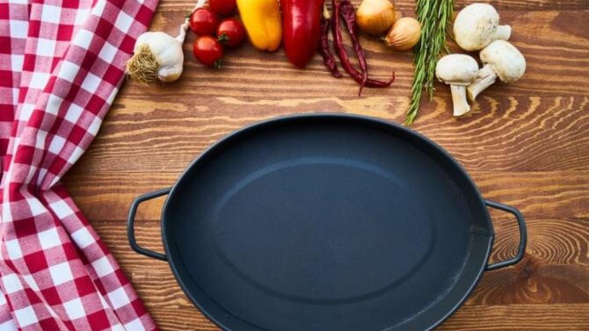 curata--rapid-si-usor--oalele-si-tigaile-arse---patru-trucuri-stiute-doar-de-gospodinele-cu-experienta_32700600