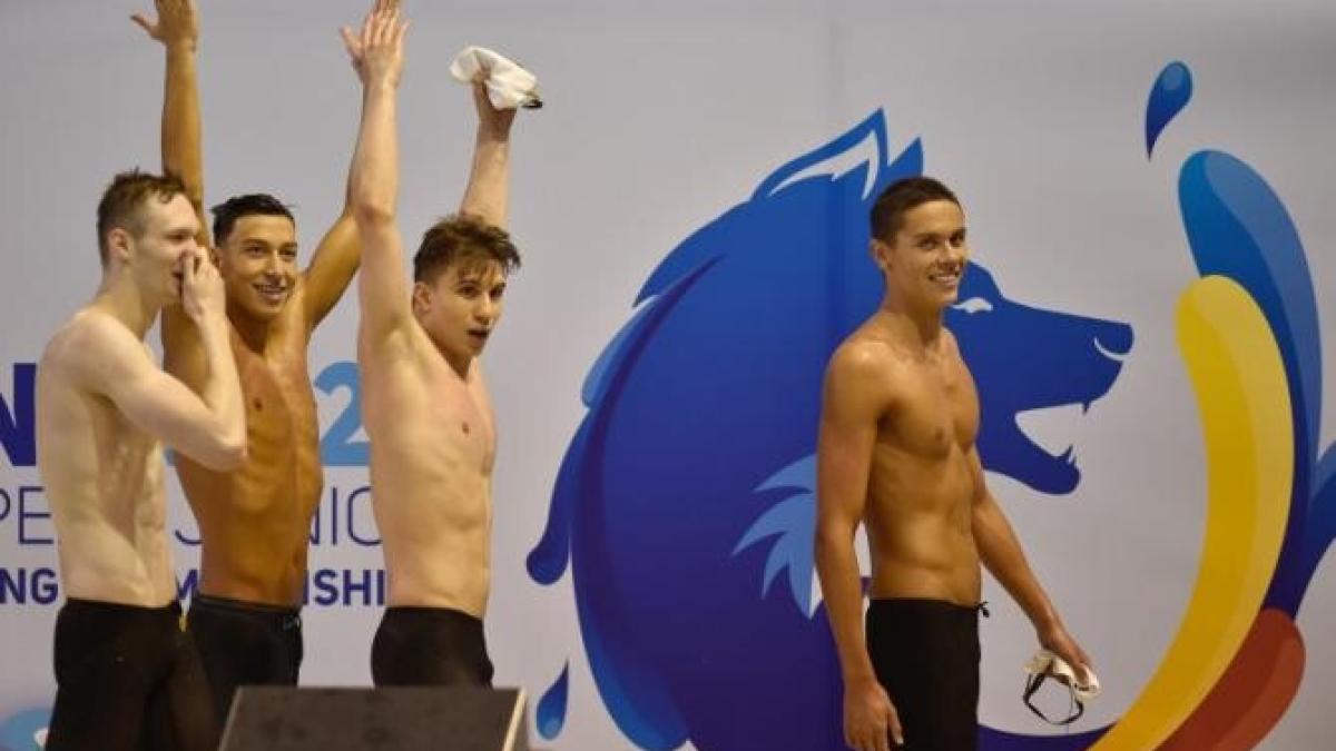 vlad-stancu-si-stafeta-masculina-de-4x100-m-liber--in-finalele-mondialelor-de-juniori_94008200