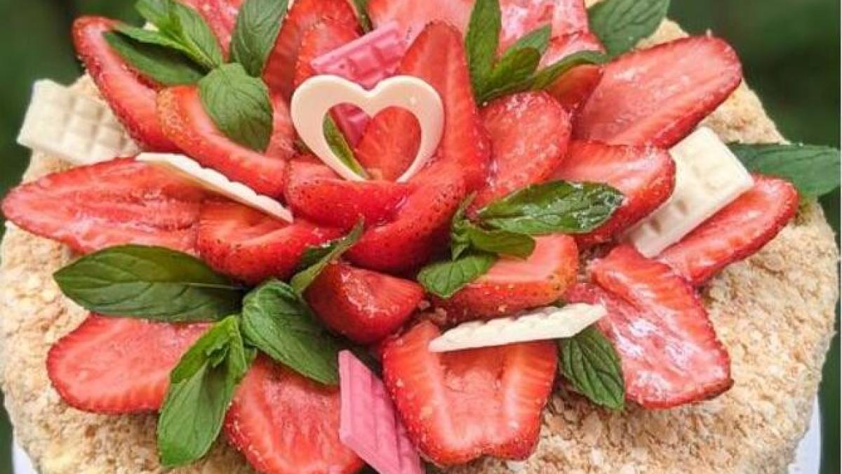 desert-fara-coacere--gata-in-15-minute---ai-nevoie-de-cateva-lipii-si-smantana_55186500