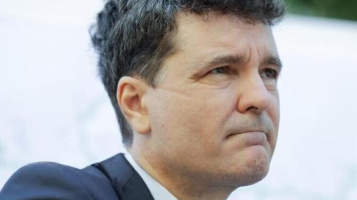 nicusor-dan--despre-aspectele-identificate-la-stb----am-transmis-dna-o-sesizare_35974600