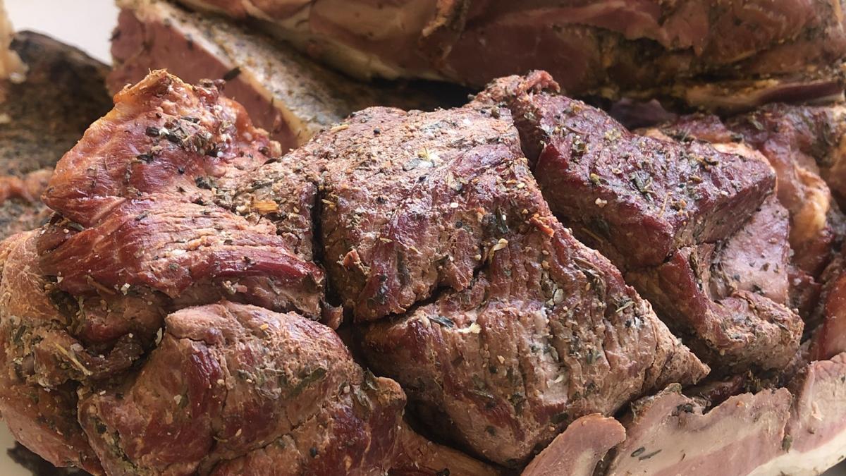 pastrama-de-oaie--reteta-traditional-romaneasca_43078500