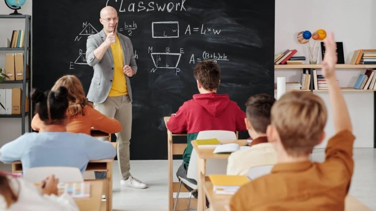 sorin-cimpeanu-certificat-de-orientare-scolara-pentru-elevi_31912800