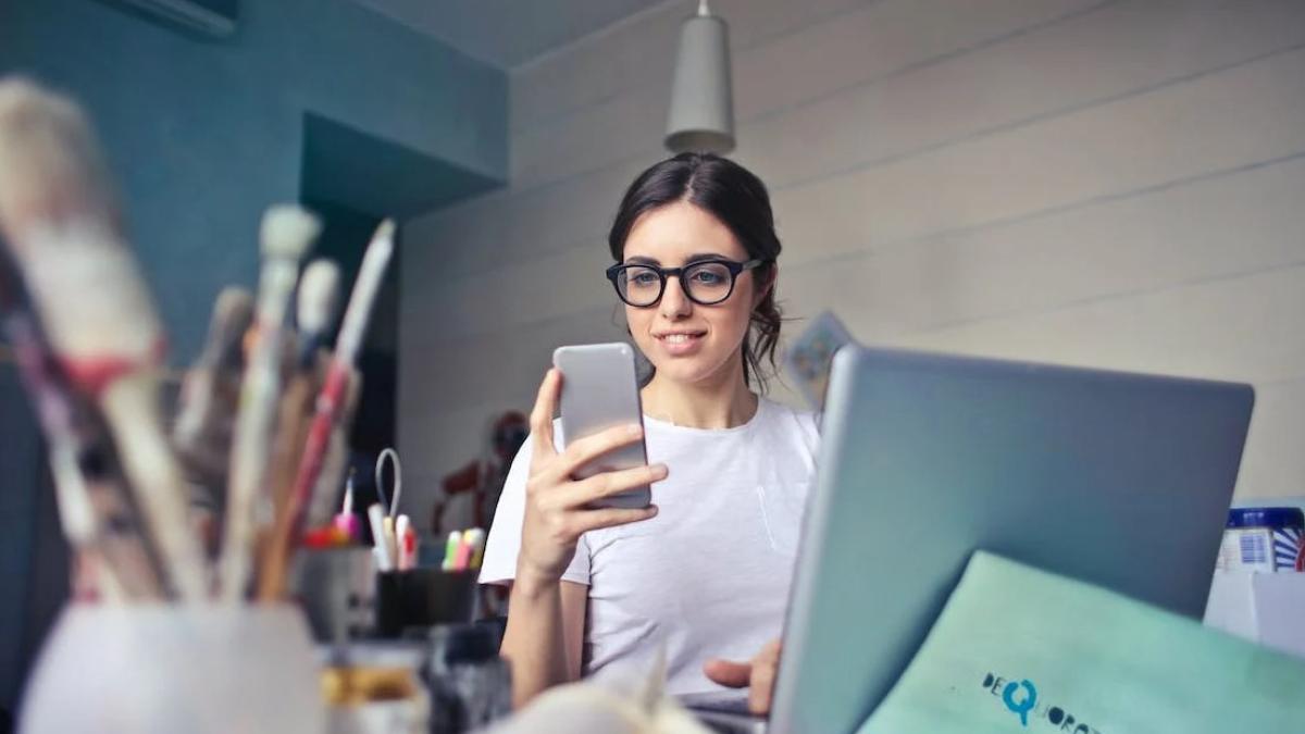 telefon_sanatate_foto_pexels_42005900