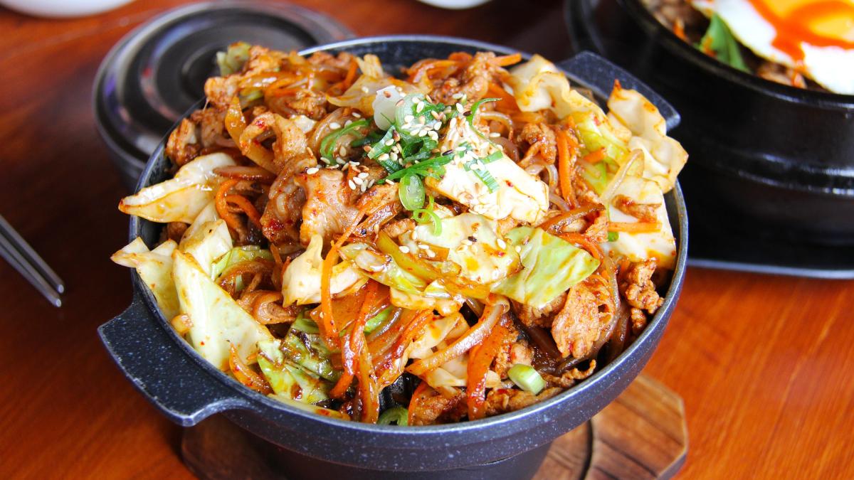 tigaie-picanta-de-pui-cu-legume--reteta-senzationala_59787700