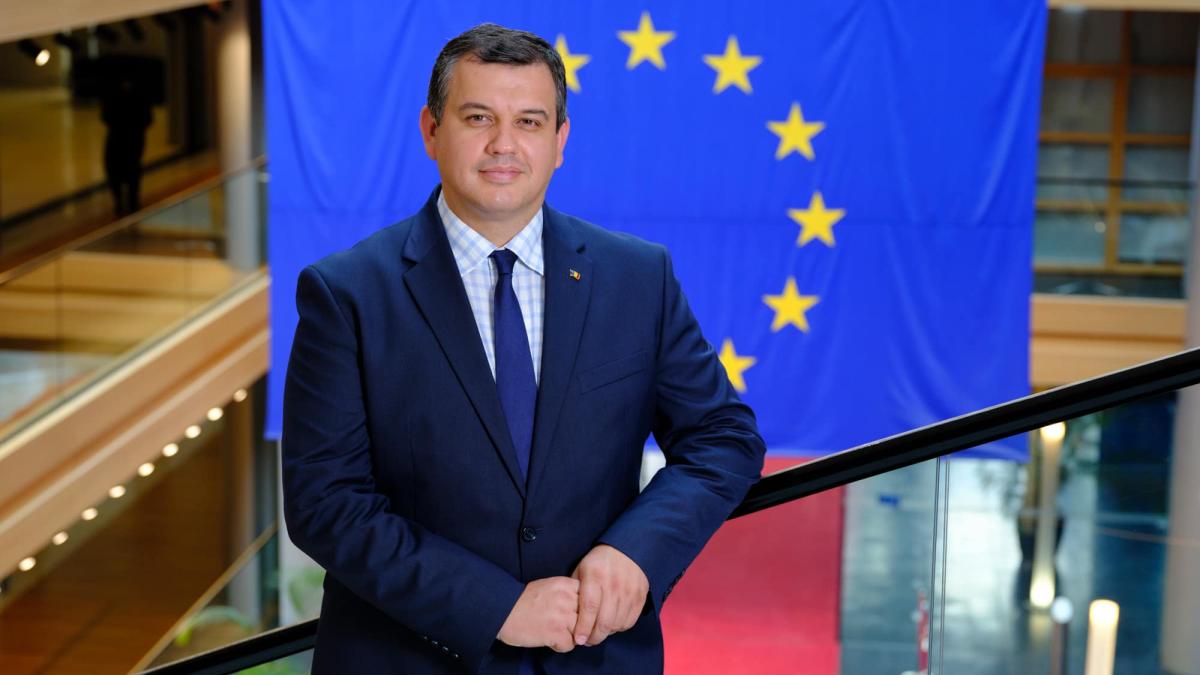 europarlamentarul-eugen-tomac--presedintele-pmp--la-dcnews_76781500