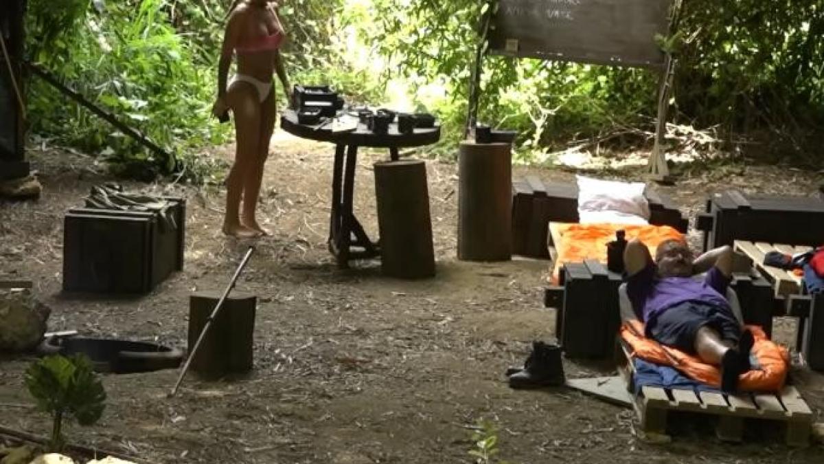 cu-fata-aia-iesi-pe-strada--cornel-palade--umilit-si-injurat-de-bia-khalifa--la-televizor--dan-negru-nu-reprezinta-romania-agresivitatea-e-o-forma-de-prosti_32747700