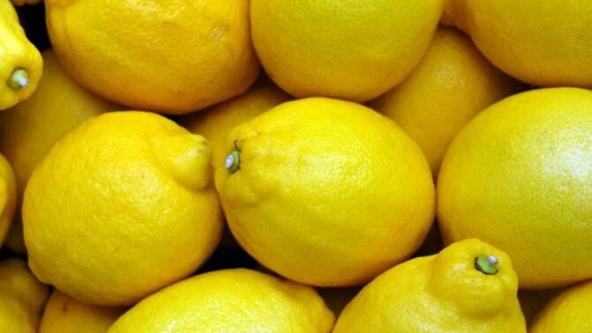 nu-aruncati-cojile-de-lamaie--transformati-le-intr-un-detergent-de-vase_56328700