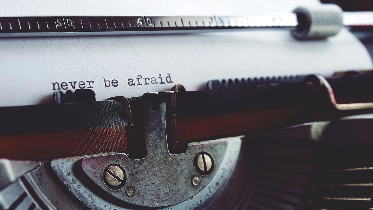 val-valcu-razboi-informational-prin-specularea-fricii_02170100