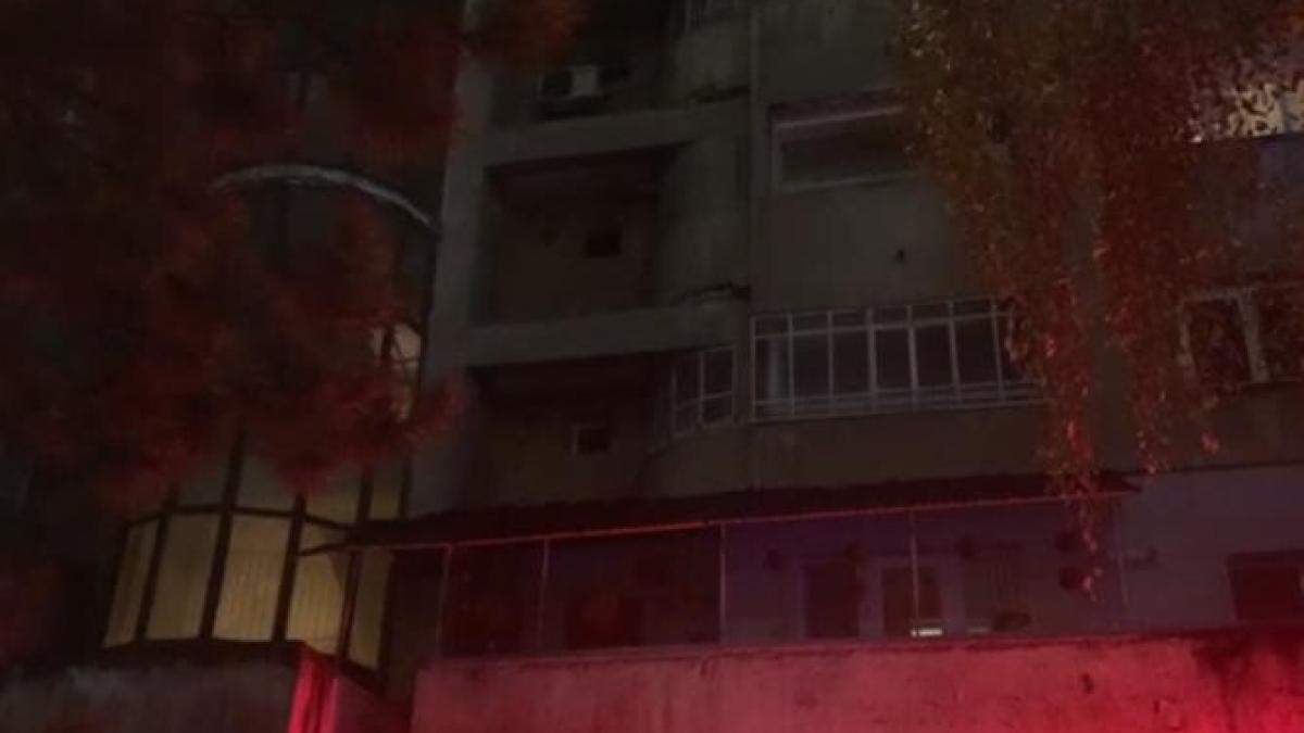 explozie-puternica-intr-un-bloc-de-apartamente-din-cluj-5-persoane--printre-care-si-un-copil--au-ajuns-la-spital_75443300