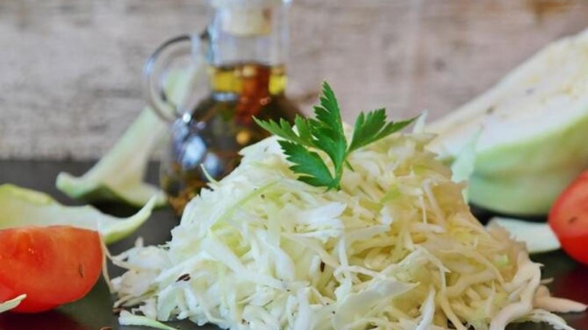 salata-ireala-gustoasa--plina-de-vitamine-si-foarte-satioasa_62766200