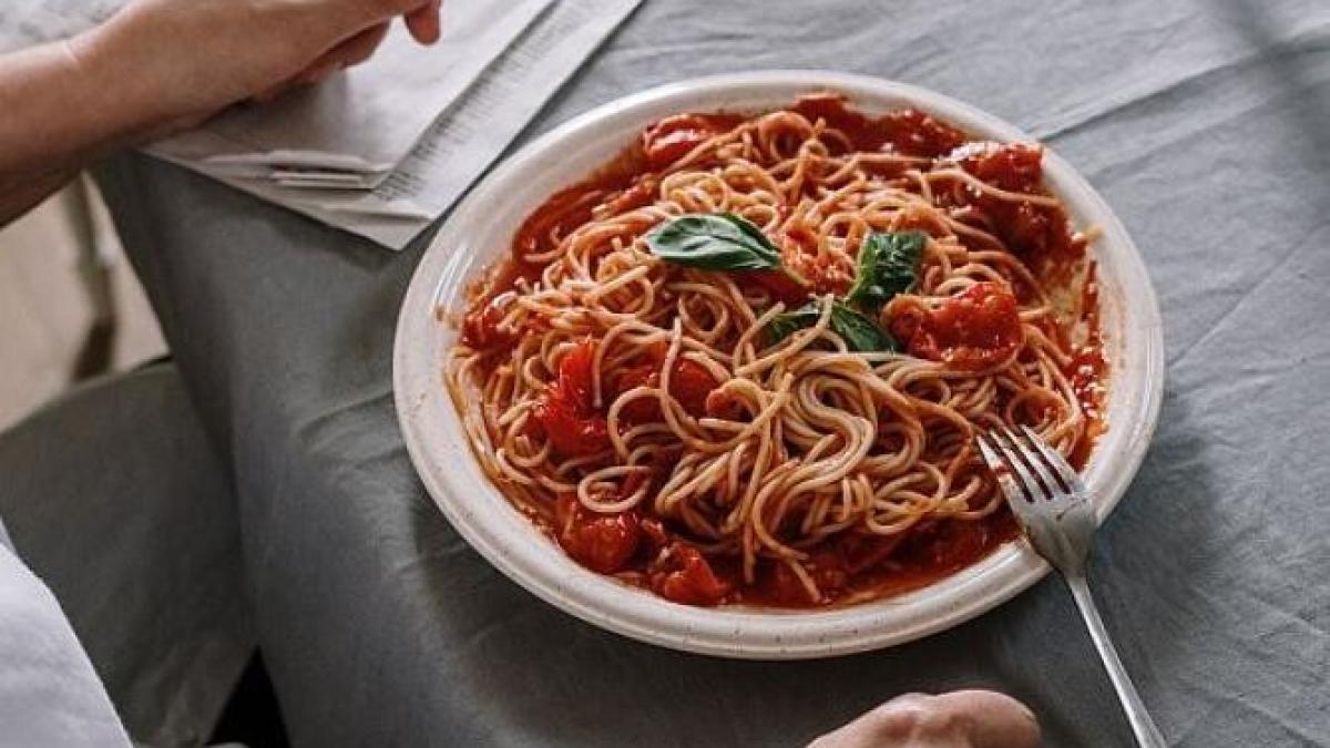 paste-cremoase--gata-in-10-minute--nucusoara-folosita-le-da-o-aroma-senzationala_78960500