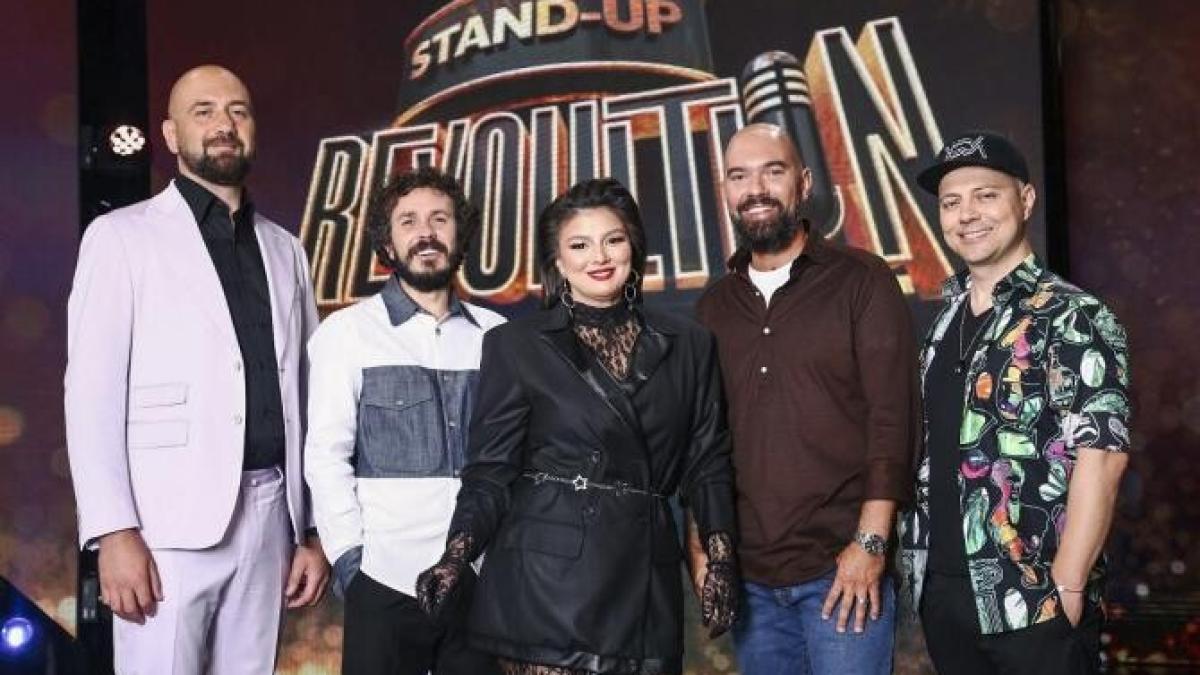 stand-up-revolution_1_47291500
