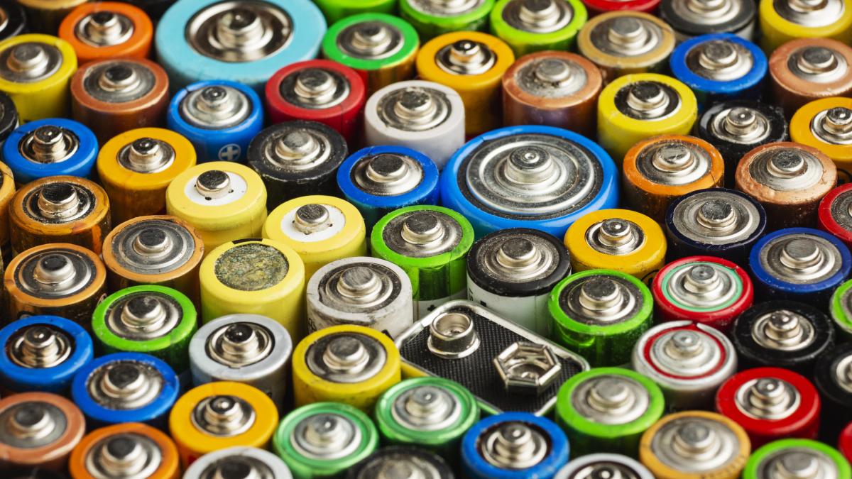 a-inghitit-baterii_44795700