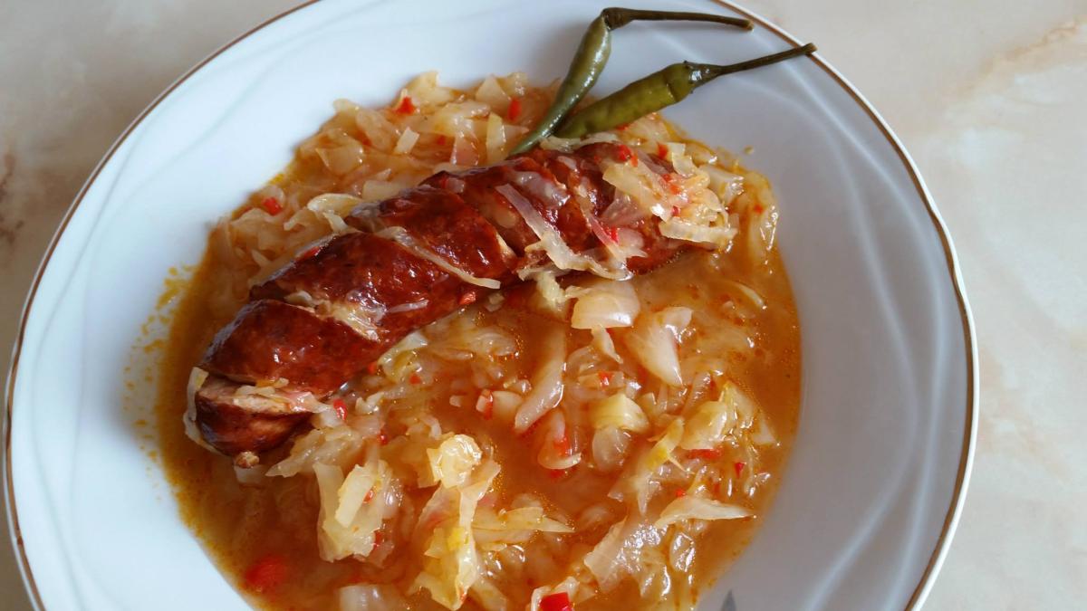 carnat-cu-varza-la-cuptor--reteta-traditional-romaneasca_59865800