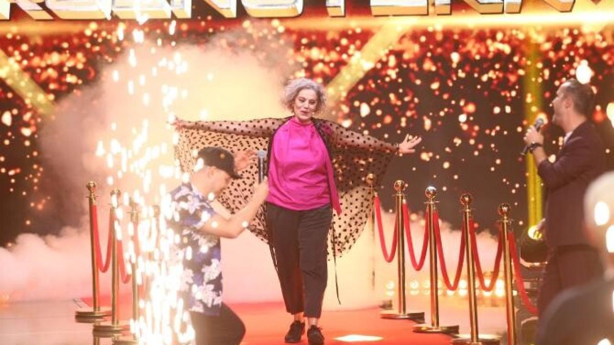 maia-morgenstern--in-spagat-pe-scena-iumor--asa-intrare-n-am-avut-niciodata-3_13859900