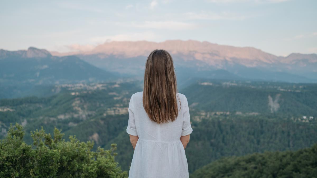 femeia-cu-cea-mai-mare-gura-din-lume-are-14-5-centimetri-in-latime--copiii-radeau-de-mine--dar-acum-este-super-puterea-mea_46852300