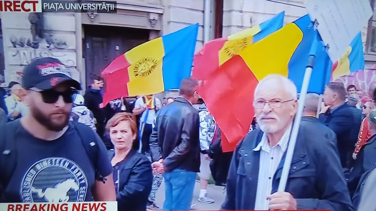 protest-piata-universitatii-2-octombrie_93753600