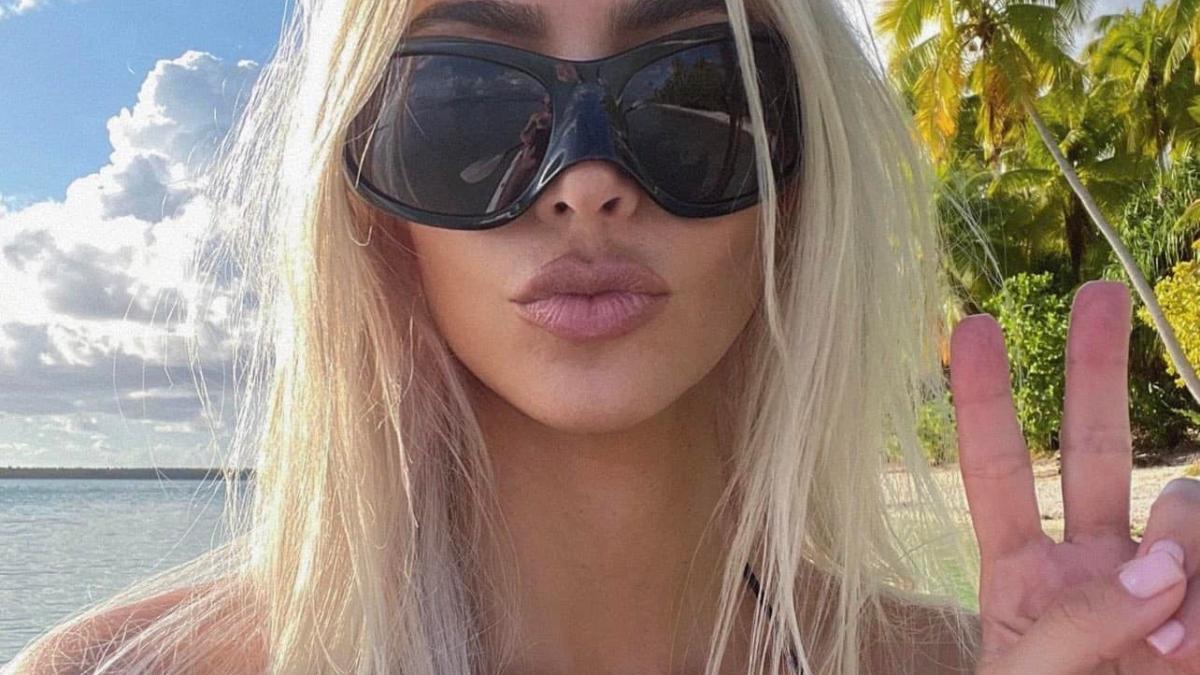 kim_kardashian_amenda_instagram_fb_14353200