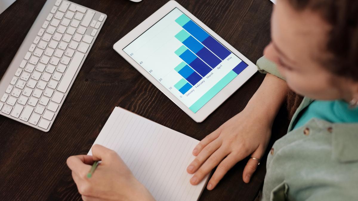 mai-multe-banci-s-au-alaturat-programului-imm-invest-plus--cat-insumeaza-creditele-care-pot-fi-acordate_80875100