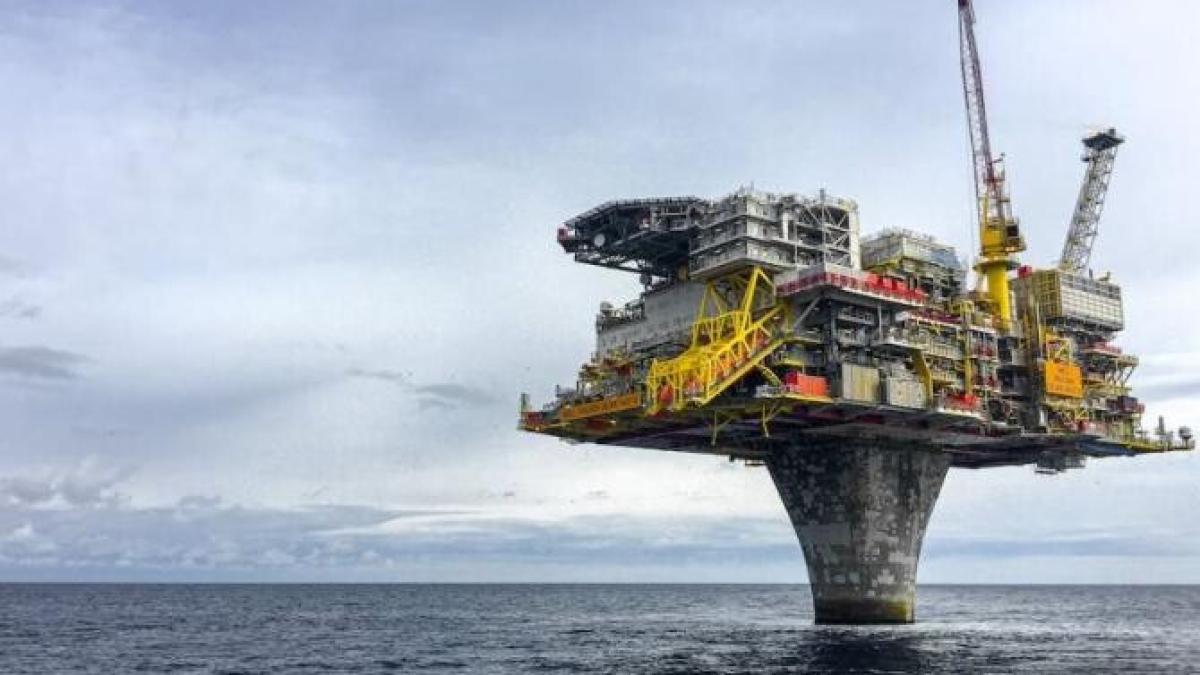 serviciile-de-pilotaj-maritim-ar-putea-fi-excluse-de-pe-lista-sanctiunilor-impuse-petrolului-rusesc_06711600