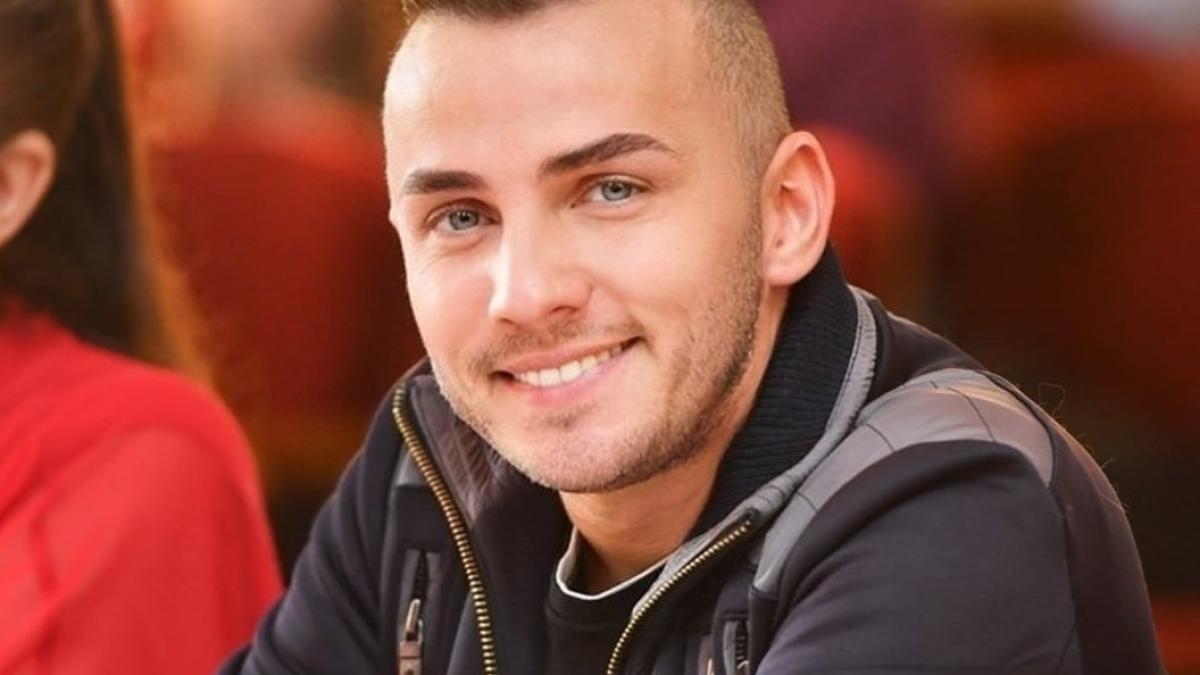 traistariu-nu-mai-e-sarac-acum-isi-face-pensiune--dupa-ce-apartamentele-de-pe-litoral-l-au-imbogatit_56070200