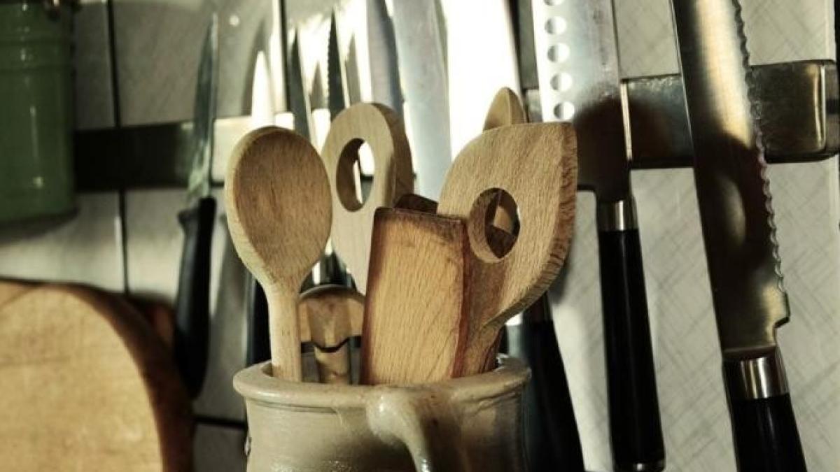 lingurele-de-lemn--recipiente-pentru-bacterii--nu-le-mai-curatati-cu-detergentprc-c2prc-a0_38132300