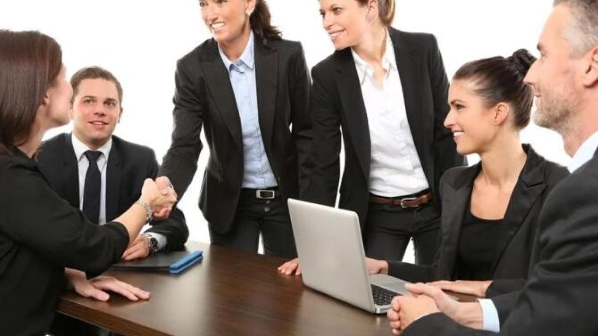 platforma-de-recrutare-online---aproximativ-45prc--dintre-angajati-incearca-sa-si-schimbe-jobul_66223000