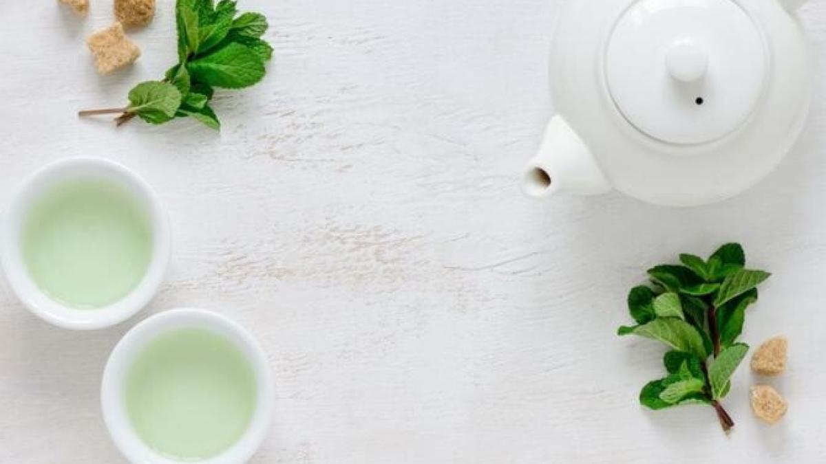 cinci-motive-pentru-care-ar-trebui-sa-bei-ceai-verde_56549400