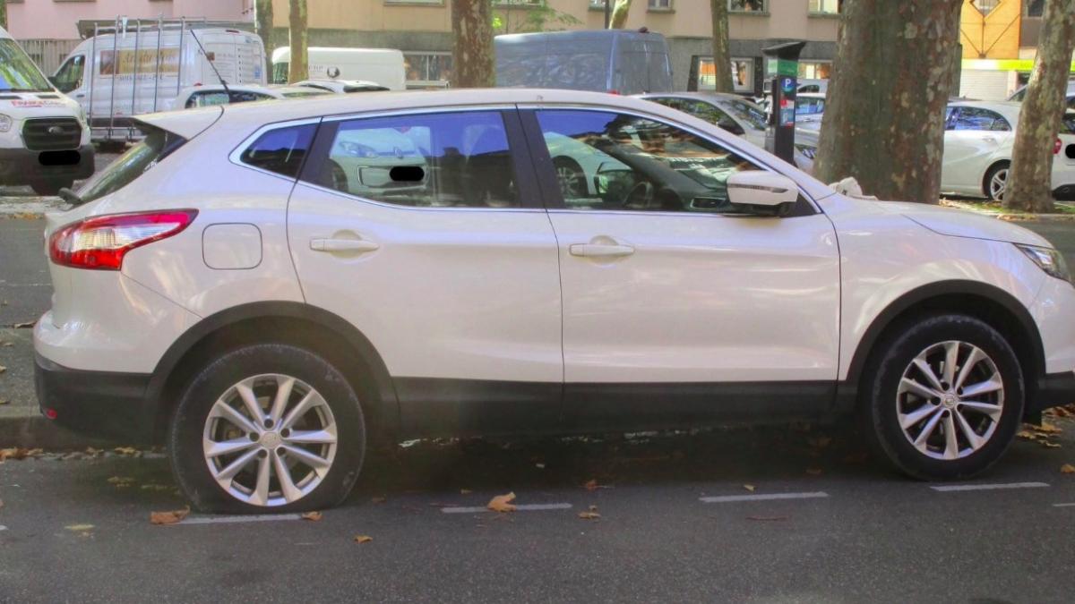 tire-extinguishers_24428800