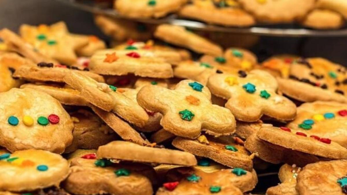 biscuiti-cu-mere-si-ricotta--sunt-gata-in-cateva-minute-si-au-55-de-calorii_99153600