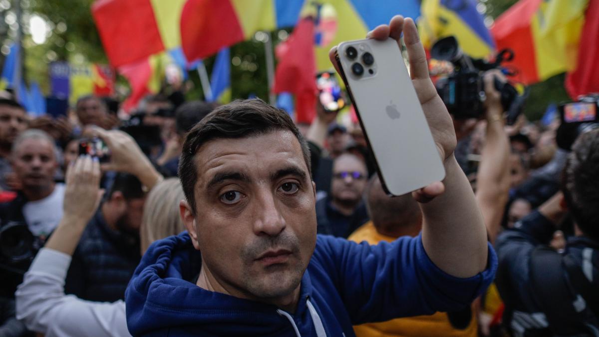 proteste_aur_sosoaca_035_inquam_photos_octav_ganea_20114200