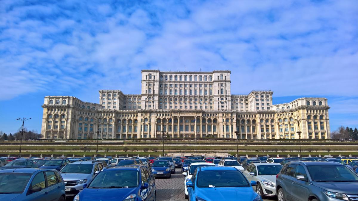 parcare_bucuresti_pxl_87305400