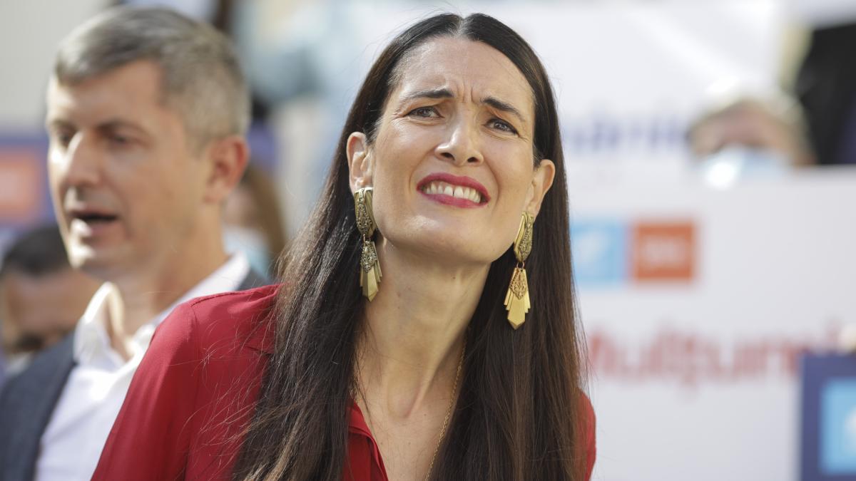 clotilde-armand-tichete-1000-lei-_inquam_photos_octav_ganea_77771300