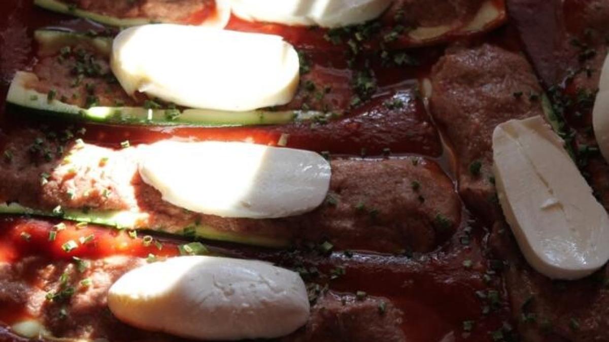 dovlecei-umpluti-cu-paste-cremoase--o-mancare-delicioasa--care-va-fi-pe-placul-tuturor_35485800