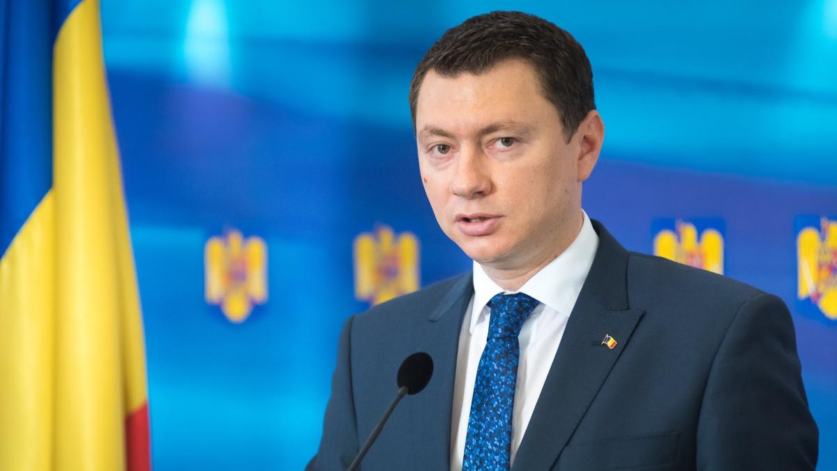 cosmin-marinescueducatia-economica---ghidul-dezvoltarii-si-antidotul-populismului_36316700