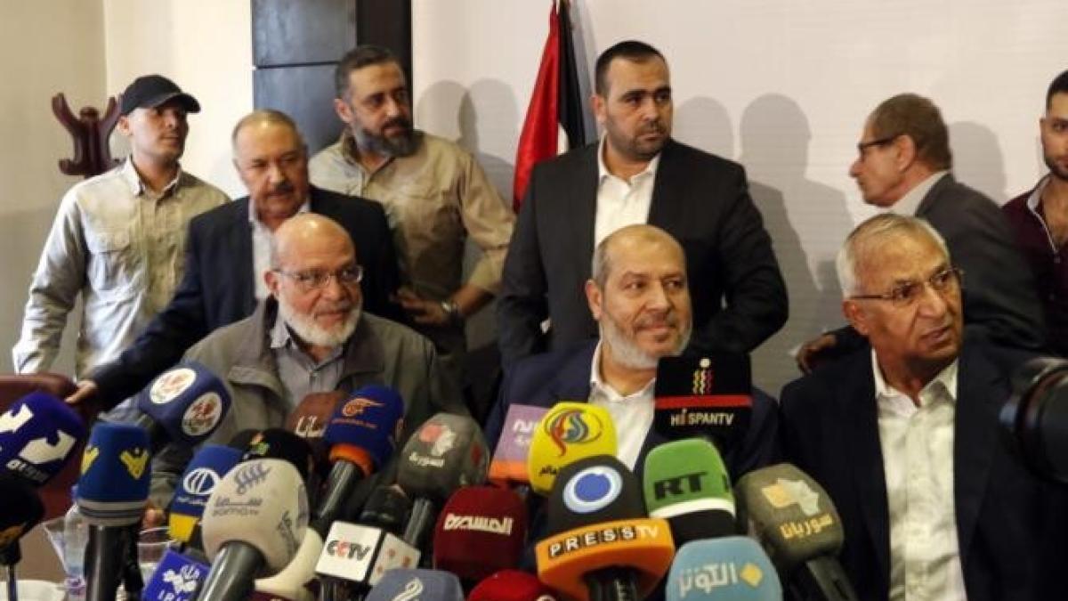 oficialul-jihadului-islamic-palestinian-abdulaziz-al-minawi-l--membru-al-biroului-politic-hamas-khalil-al-hayya-c-si-secretarul-general-al-fpe-talal-naji-r--sursa-agerpres_18639700