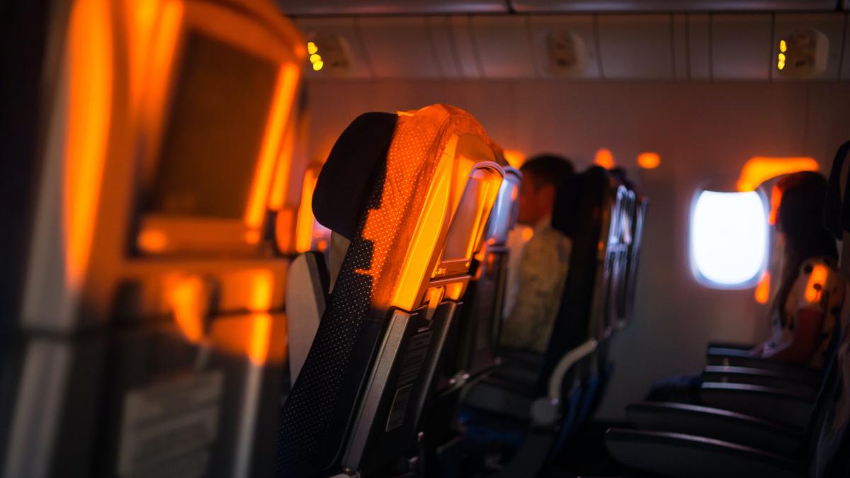 vrei-sa-iti-lasi-scaunul-pe-spate-in-avion-mai-gandeste-te-odata--matt-finn--fox-news_53788600