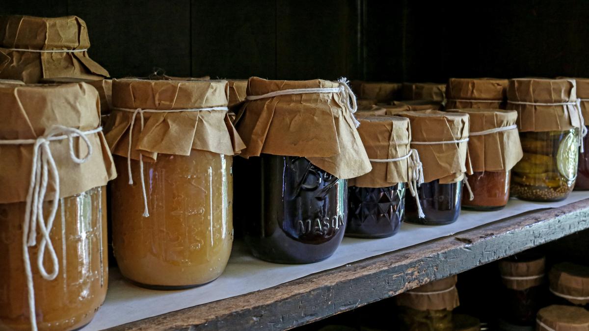 cum-poti-pasteuriza-la-cuptor-borcanele-cu-bunatati-pentru-iarna--cum-trebuie-sa-procedezi_02413700