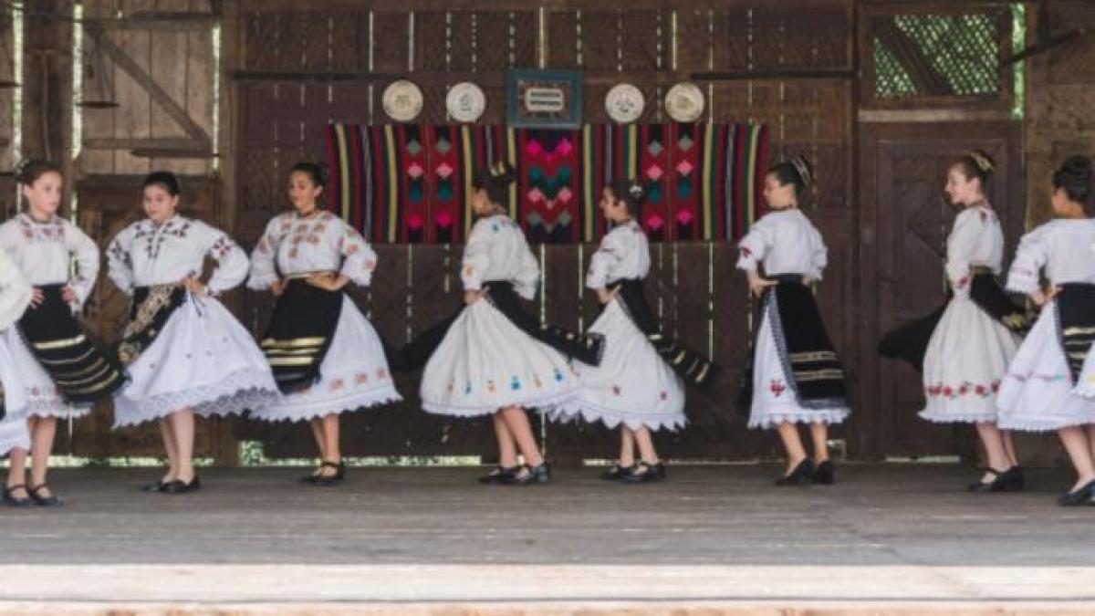 romani_port_traditional_unsplash_60498600