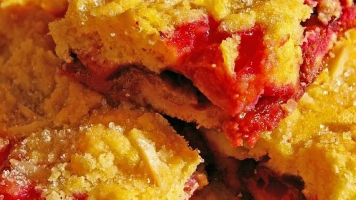 aveti-un-borcan-cu-dulceata--preparati-aceasta-tarta-savuroasa_23148200