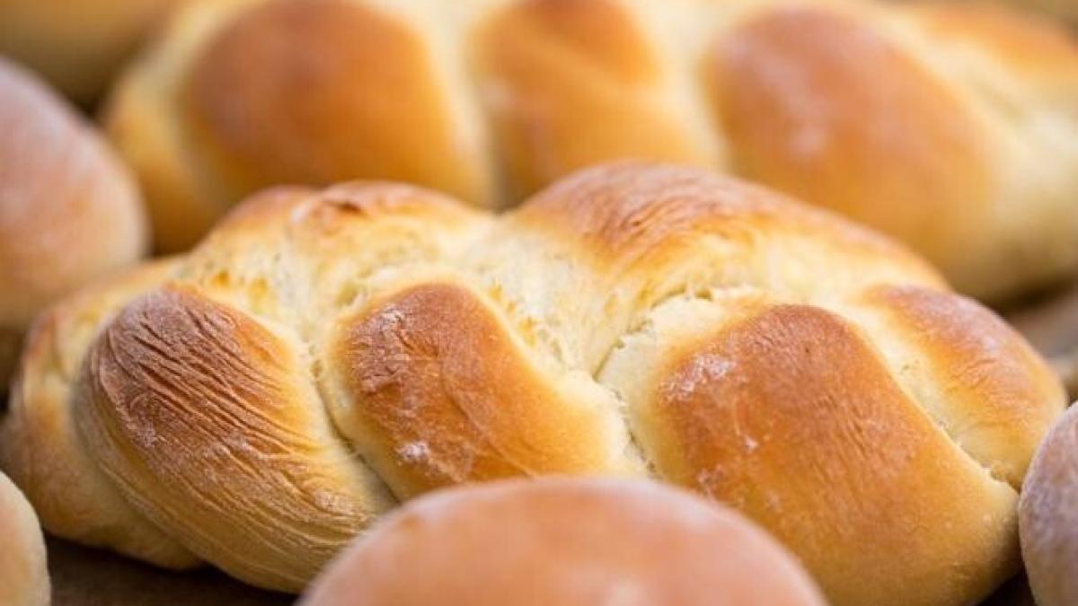 cea-mai-usoara-reteta-de-paine-de-casa-din-4-ingrediente_59221800