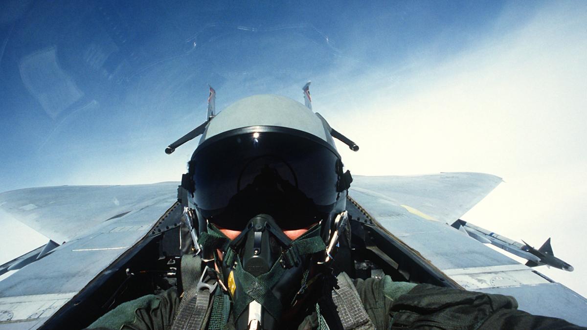 china-recruteaza-piloti-de-avioane_61908800