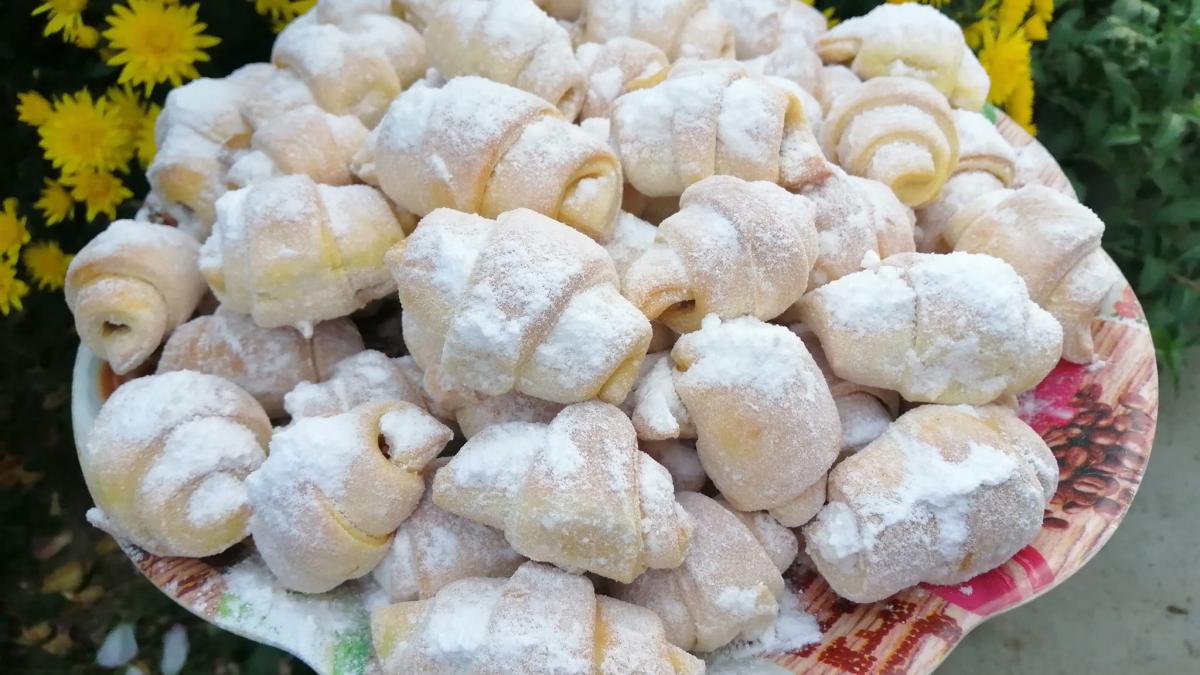 cornulete-de-post-reteta-clasica_77547400