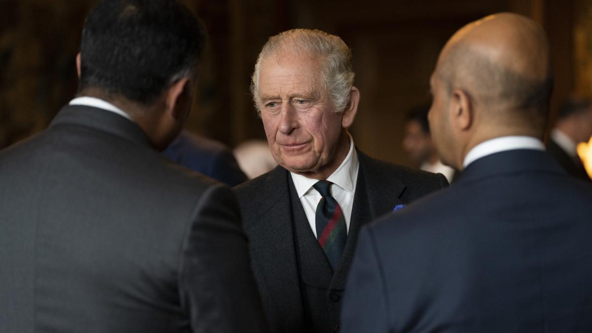 regele_charles_imperiu_imobiliar_romania_fb_33222200